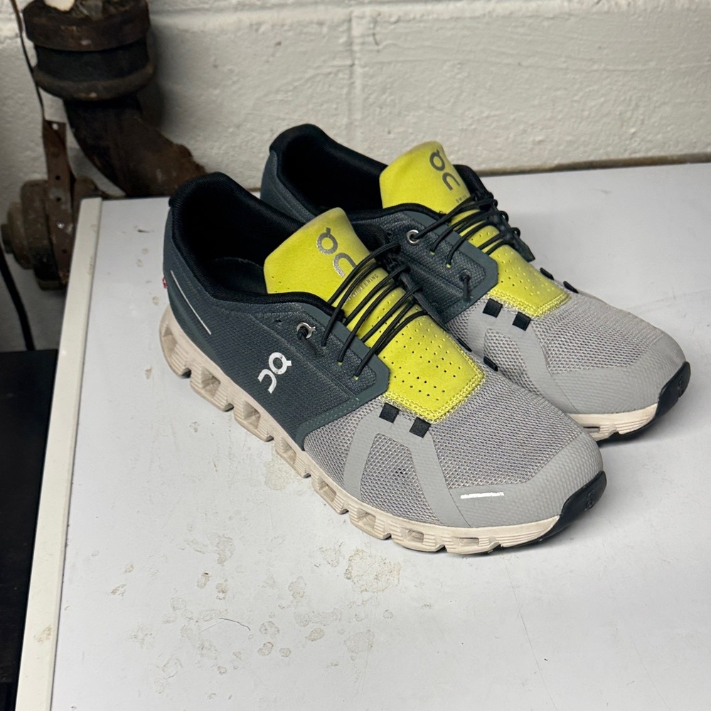 On Running Men's shoes